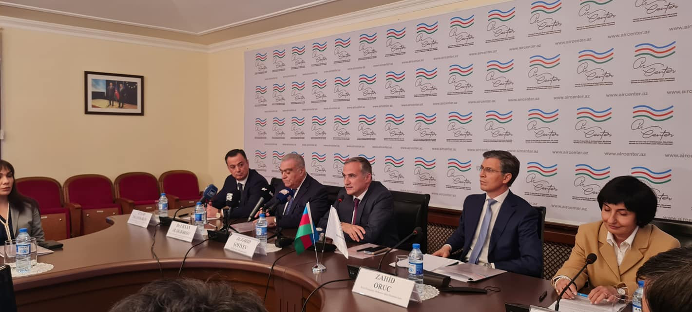 Состоялся круглый стол на тему «Гейдар Алиев и внешняя политика Азербайджана»